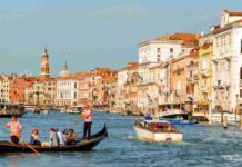 ITALIA TREND POSITIVO PER IL TURISMO MA SERVONO NUOVE RISORSE FINANZIARIE Turismo In Italia Venezia Gondola Ph Peter K Burian Compressed