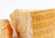 Parmigiano Reggiano Tutelato Buono Sano e Amato Parmigiano Buono E Sano
