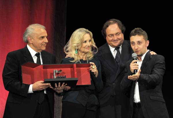 Alberto Armiraglio Barbara Bouchet Gigi Farioli Tony Trupia