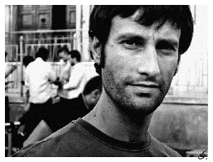Alessandro Palmerini durante la lavorazione del film Diaz