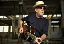 TRENTINO ALTO ADIGE. VAL DI FASSA. I SUONI DELLE DOLOMITI OCCASIONE PER UNA VACANZA ROMANTICA Francesco De Gregori