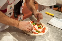 MANI IN PASTA PIZZA