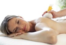 ERBE AROMATICHE: ALPINE O MEDITERRANEE? Massaggio con timbri al vapore m by Manuela Prossliner - Terme Merano