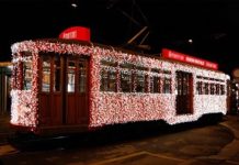 MILANO “SPONTINI” FESTEGGIA IL NATALE CON IL TRAM DI LUCE Tram di Luce Spontini light