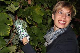 Sara Dei Tos durante la vendemmia notturna r