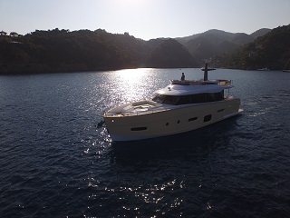 Azimut Magellano 66 Running