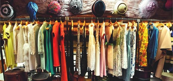Roma vintage market