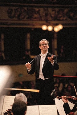 Fabio Luisi Filarmonica - ph Silvia Lelli r