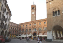 “ASPETTANDO… TREVISO FIOR DI CITTÀ”, IN SCENA IL 10 APRILE Treviso Piazza dei Signori