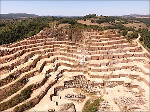 CAVA DI PIETRA SANTAFIORA  2