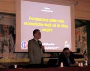 assaggiatori-olio1