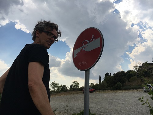 interventi Clet Abraham 3