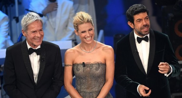Sanremo 2018 Michelle Hunziker Claudio Baglioni Pierfrancesco Favino