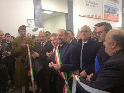 TIPICITA 208 TAGLI DEL NASTRO