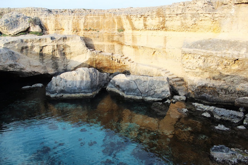 Roca-La-grotta-della-Poesia
