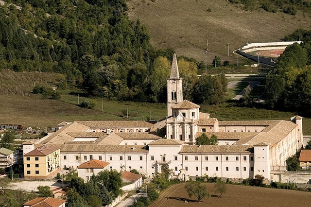 Abbazia celestiniana di Santo Spirito al Morrone