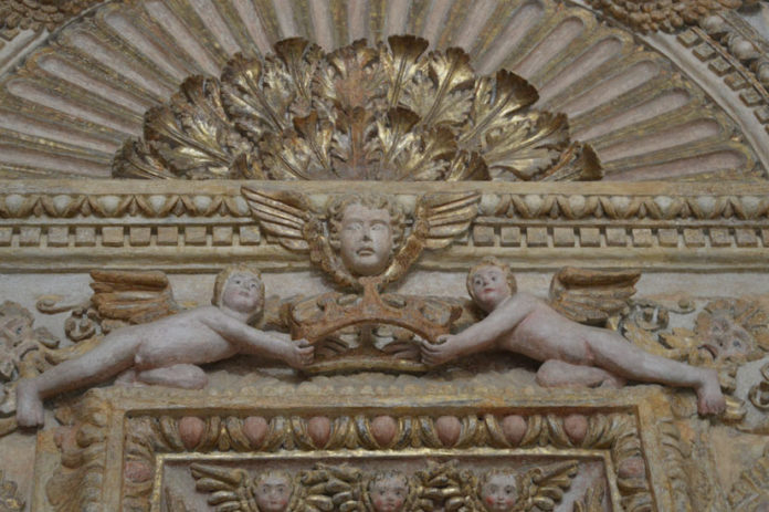 wcopertino-grottella-altareParticolare