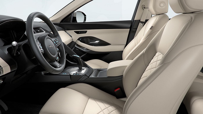 Jaguar E-Pace interni
