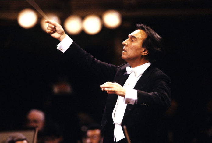Claudio Abbado CLAUDIO ABBADO