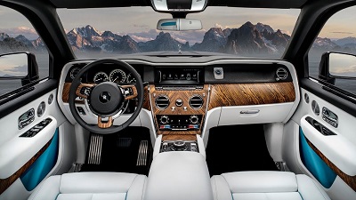 rolls royce cullinan interno