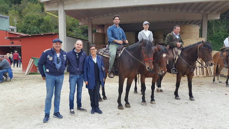 scatto by Anna Casini ottobre 2017 MC17 scatto by Anna Casini ottobre 2017 5