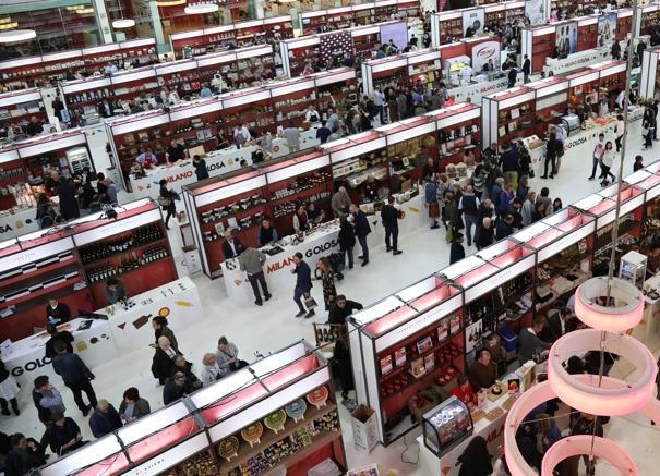 MILANO GOLOSA STYAND