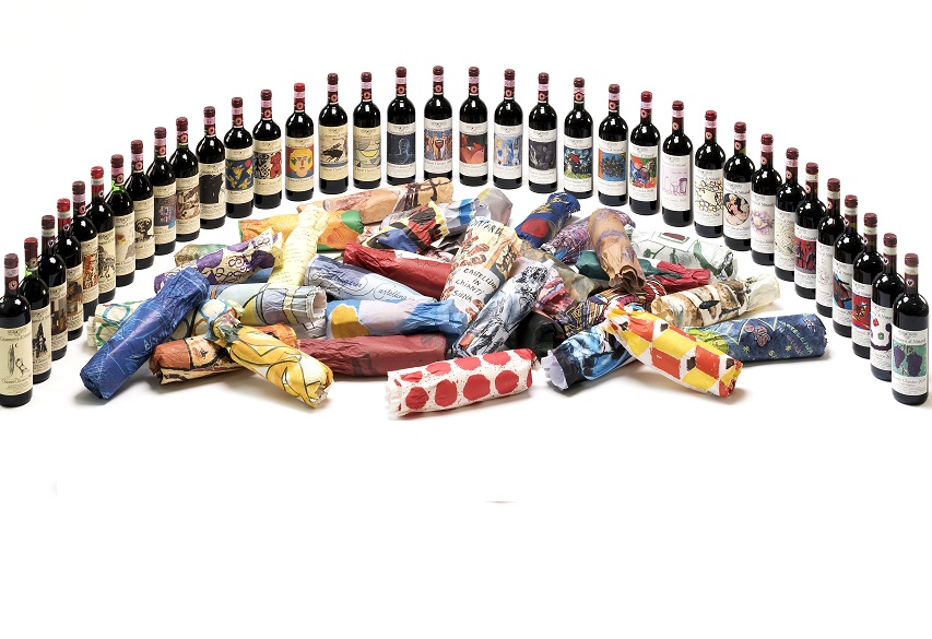 35 vintages Casanuova papers in the middle