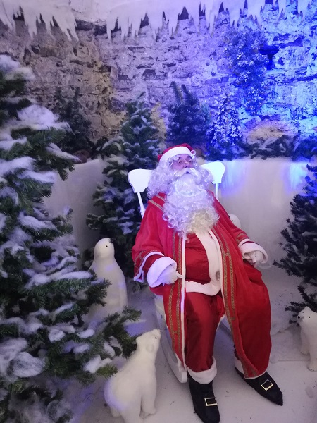 BABBO NATALE AL CASTEL DARAGONE CAMOGLI BABBO NATALE AL CASTEL DARAGONE CAMOGLI