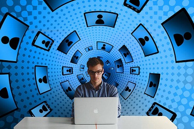 Allarme Workhaolism - per il 66 percento dei giovani