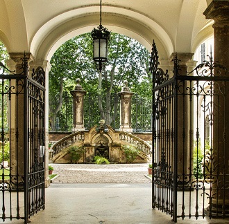 Ingresso della Accademia dUngheria a Roma Palazzo Falconieri