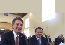 CASERTA. TAVOLO INTERMINISTERIALE PER LA TUTELA DELLE DOP E IGP A dx Ministro Centinaio