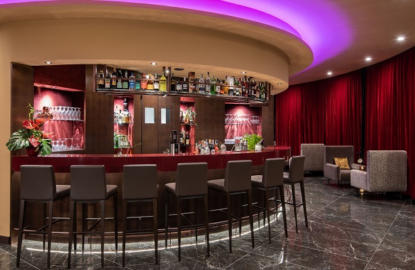 BAR LEO