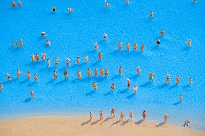 Olivo Barbieri Adriatic Sea staged Dancing People 2015 r