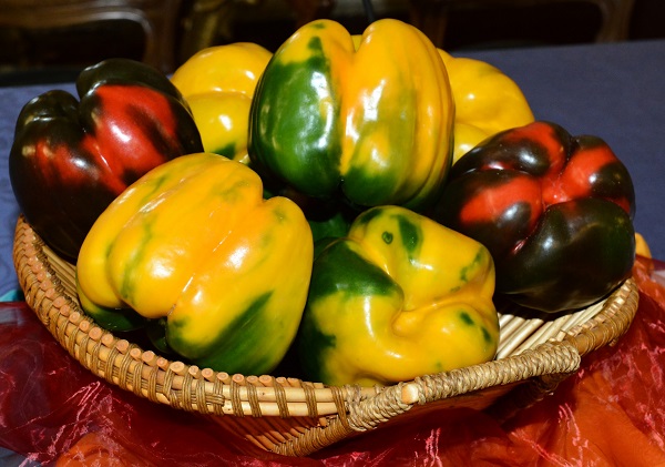 cesto di peperoni