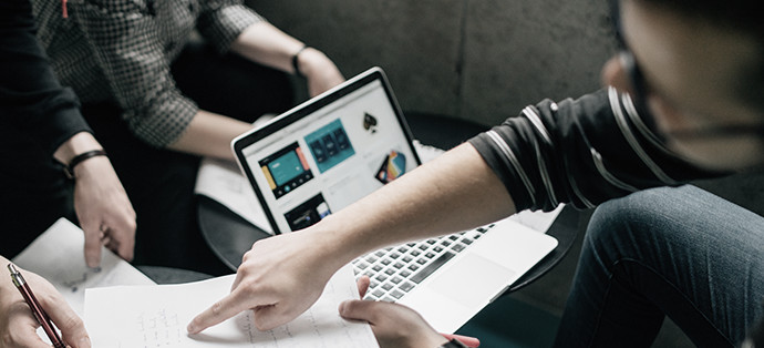 TRE FONDI INDICIZZATI CONTROLLANO TUTTE LE US CORPORATION