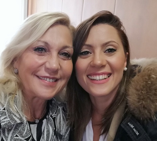 Evelina Flachi a sx  Konny Bilotta