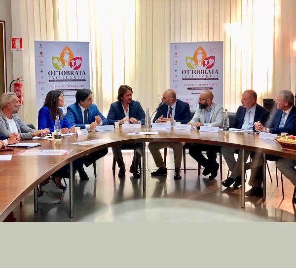 ottobrata conferenza