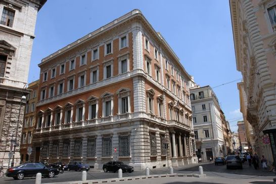 Palazzo Theodoli Bianchelli Sala Conferenze Piazza Parlamento 19 Roma Palazzo Theodoli Bianchelli Sala Conferenze Piazza Parlamento 19 Roma