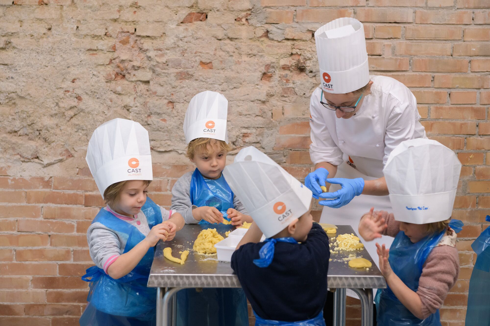 PICCOLI PASTICCERI PANETTONI MILANO tPs7z9jg