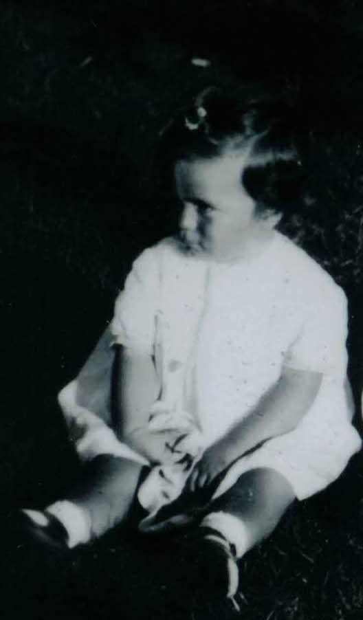  "Katiuscia" (Katarina Baebler), figlia di Risto Jelacin, commercialista, e di Damian Baebler, pediatra, membri della resistenza jugoslava.