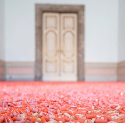 A colorful act of self-promotion r