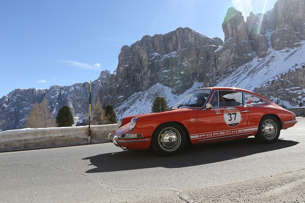 Bottini-Boscardin su Porsche 911 T del 1966 Gallucci Photo