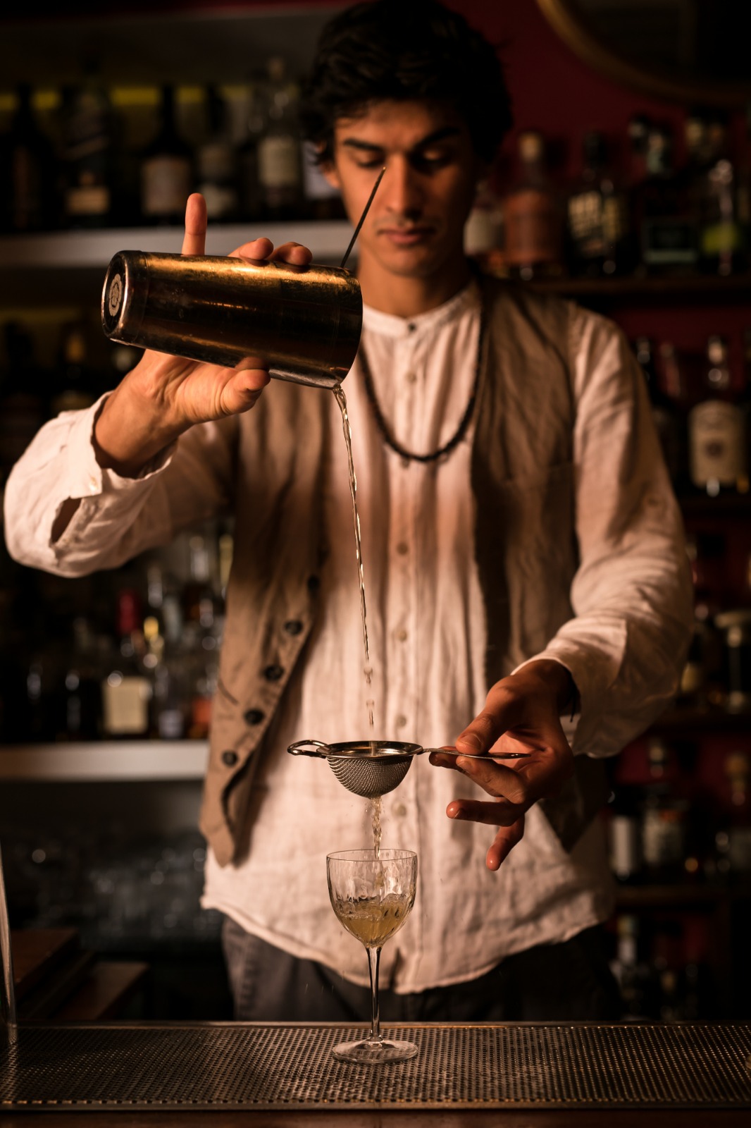 Andrea Pomo bartender del The Jerry Thomas Speakeasy di Roma photo by Alberto Blasetti