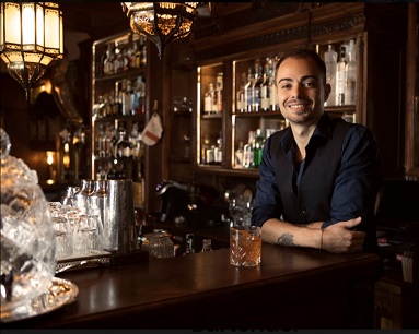 Alessio De Simone bartender Wisdomless Club di Roma