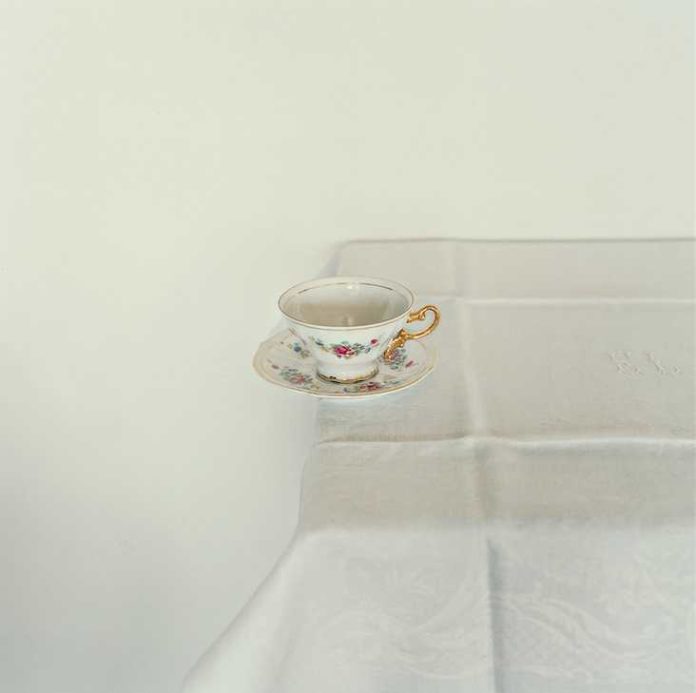 Carlo Benvenuto Senza titolo 2002 c-print 65 x 65 cm Courtesy Galleria Mazzoli Modena Berlino