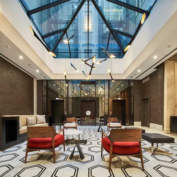 DoubleT ree by Hilton Trieste Lobby Ph.Roberto Pastrovicchio DoubleT ree by Hilton Trieste Lobby Ph.Roberto Pastrovicchio