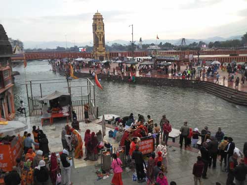 Sacre abluzioni nel Gange