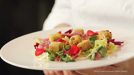 insalata di fiori e mortadella