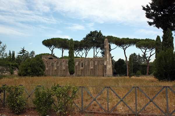 Appia Antica Castrum Caetani Foto Gaia Lauria Appia Antica - Castrum Caetani foto Gaia Lauria