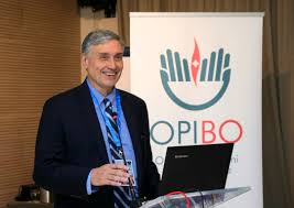 Prof.  Virologo GUIDO SILVESTRI